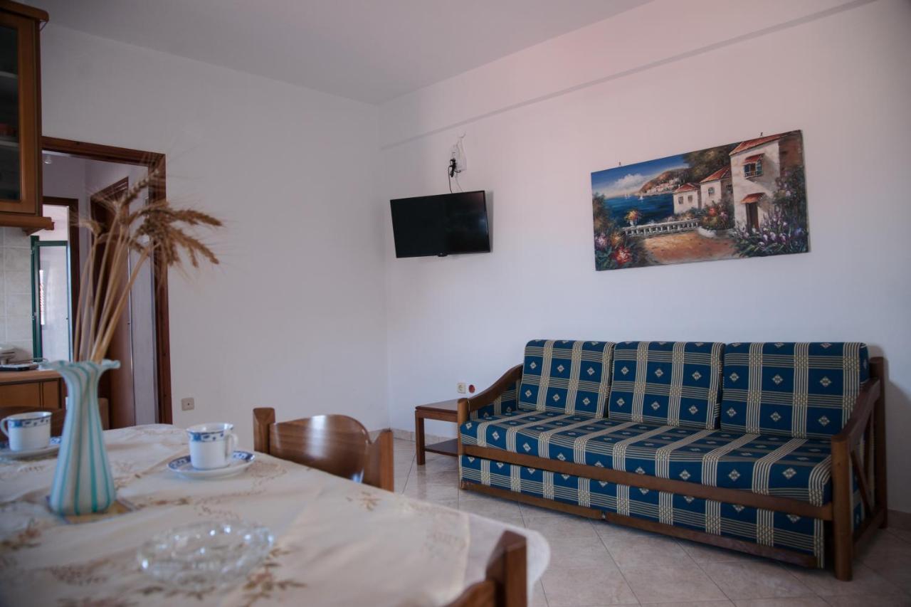 Maxis Apartment 2 Короні Екстер'єр фото